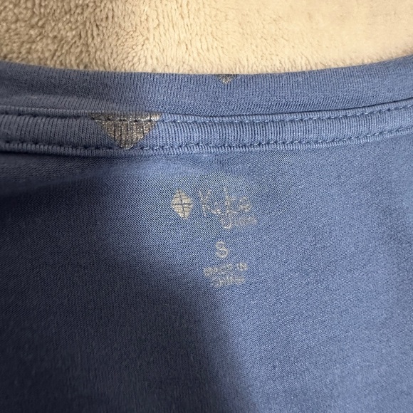 Kyte Baby Women’s Retired Print Steel Hearts V Neck T-shirt Size Small Bamboo - Picture 4 of 5